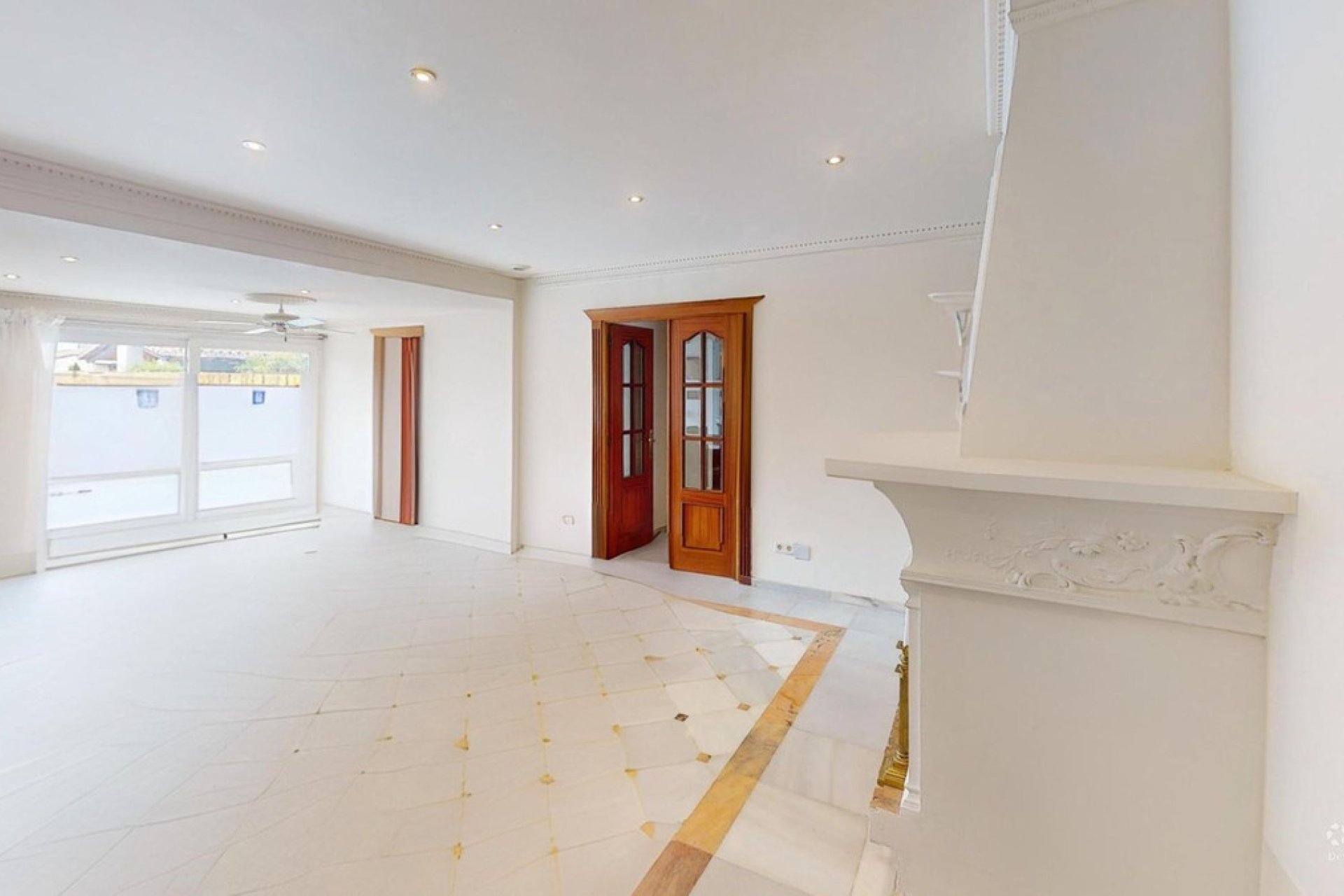 Resale - House - Detached Villa - Estepona - Costalita