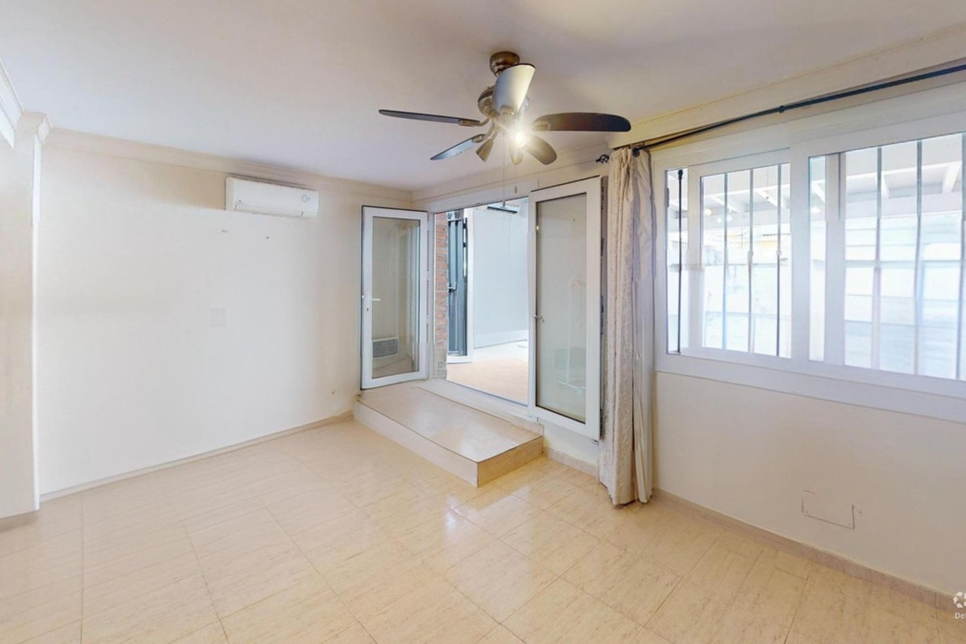 Resale - House - Detached Villa - Estepona - Costalita