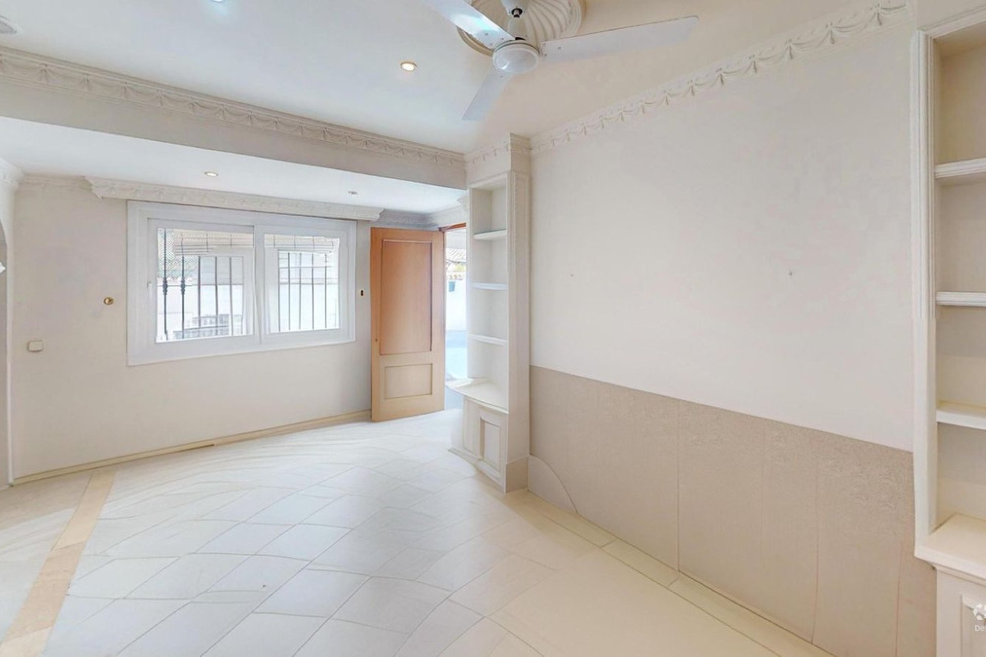 Resale - House - Detached Villa - Estepona - Costalita