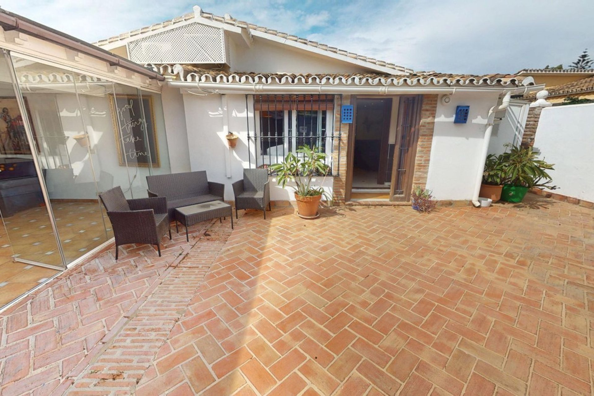 Resale - House - Detached Villa - Estepona - Costalita