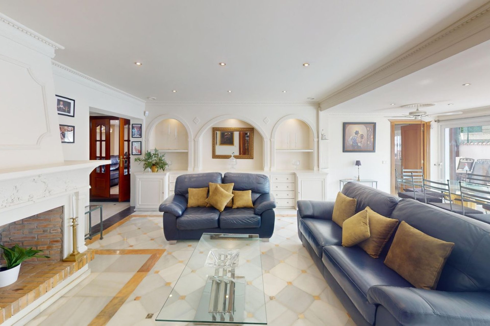 Resale - House - Detached Villa - Estepona - Costalita