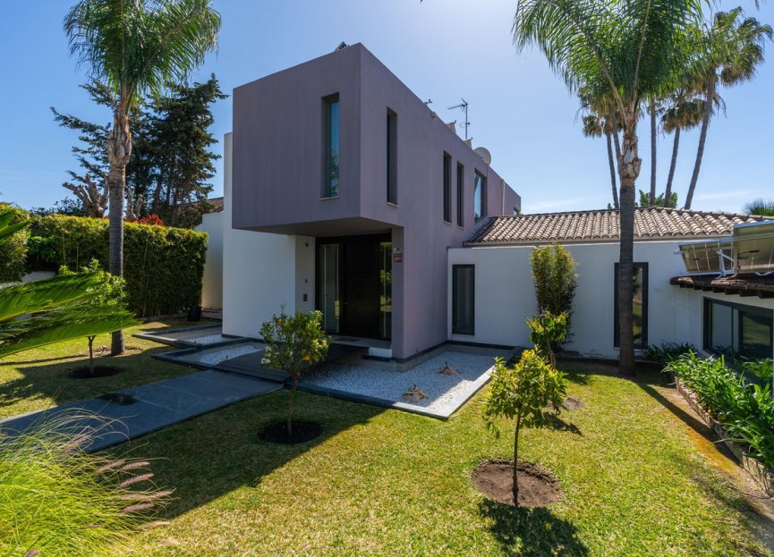 Resale - House - Detached Villa - Estepona - Costalita