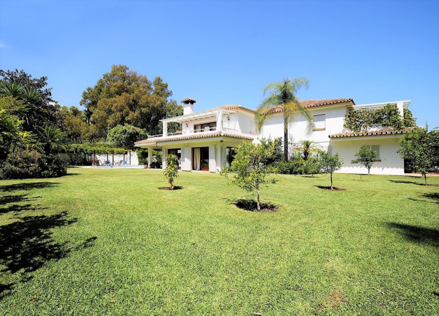 Resale - House - Detached Villa - Estepona - Costalita