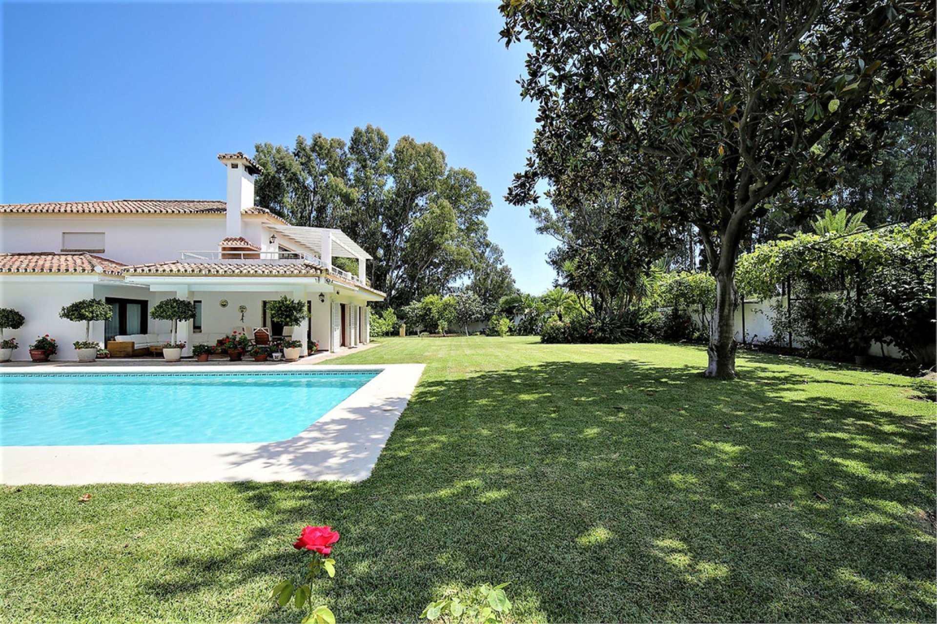 Resale - House - Detached Villa - Estepona - Costalita