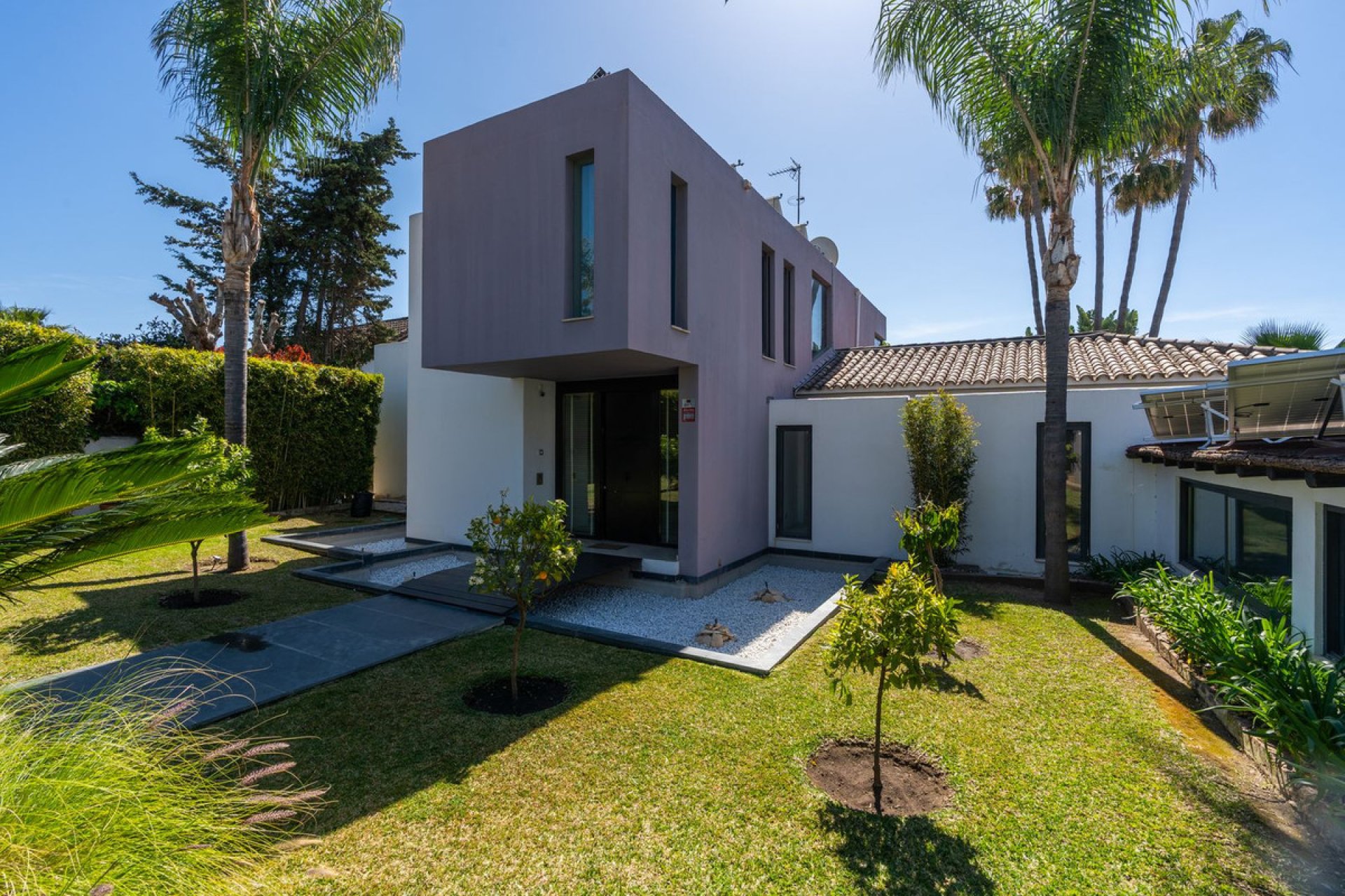 Resale - House - Detached Villa - Estepona - Costalita