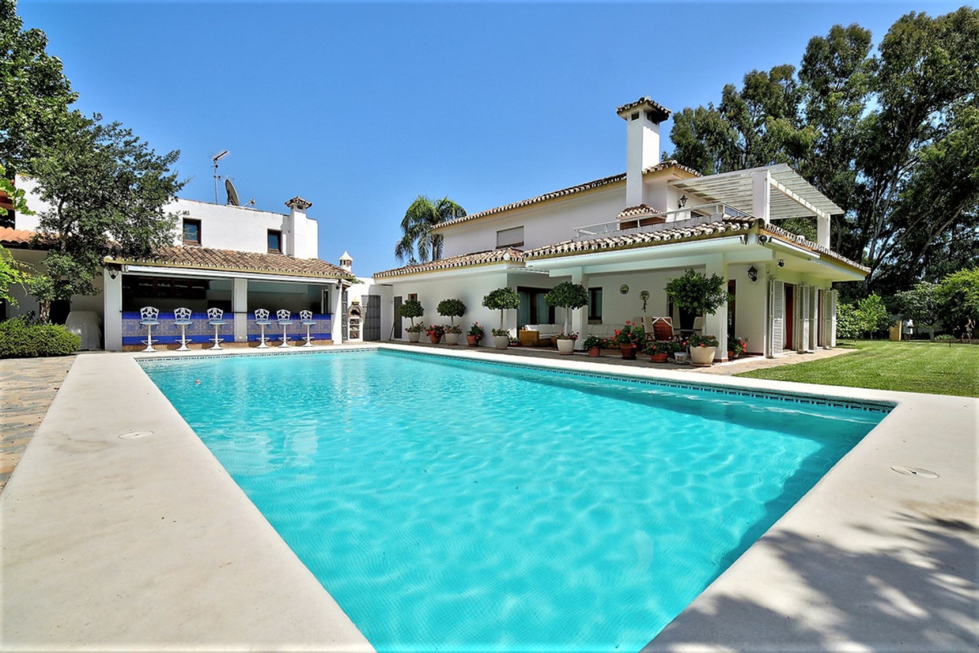 Resale - House - Detached Villa - Estepona - Costalita