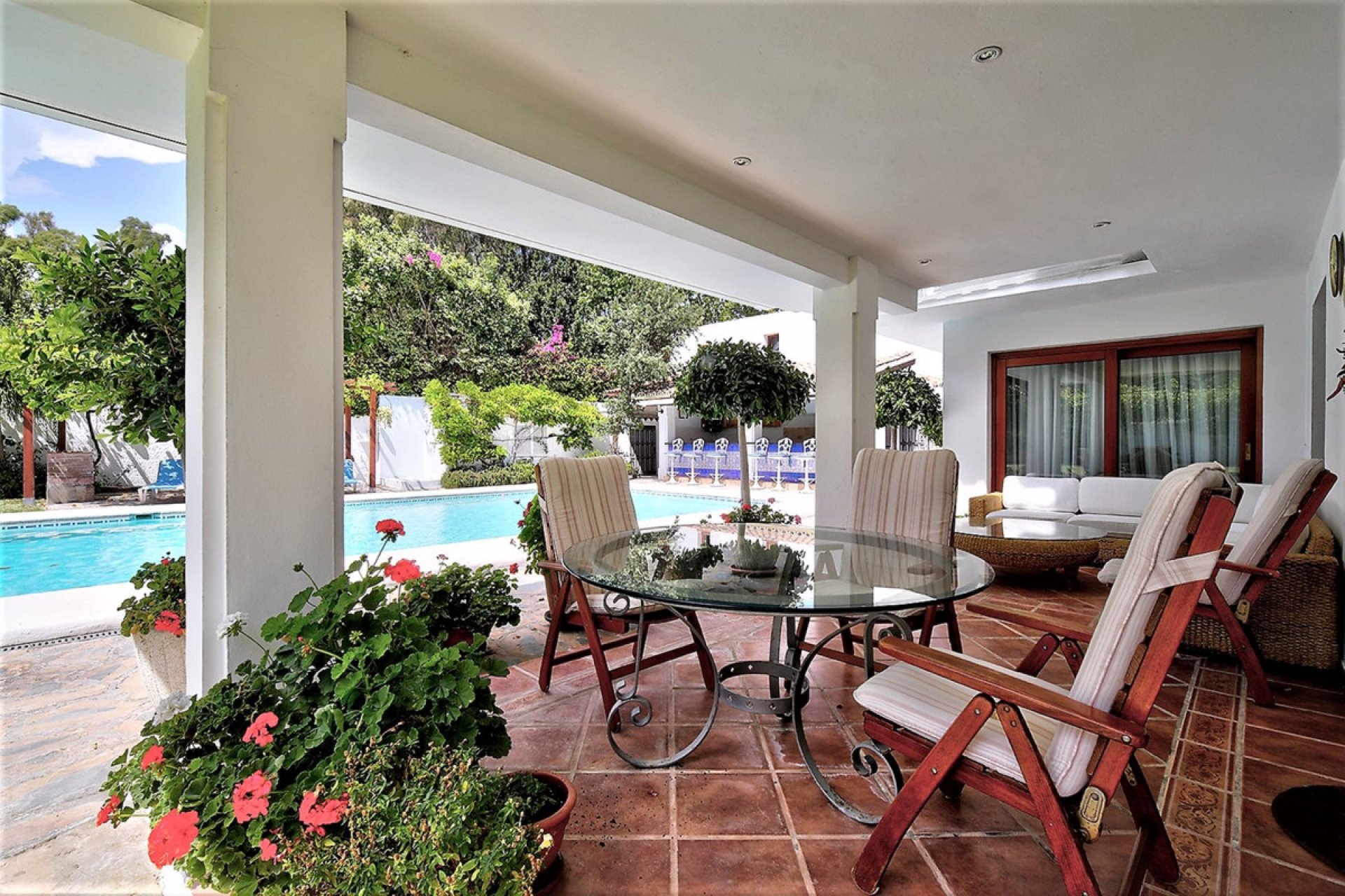 Resale - House - Detached Villa - Estepona - Costalita