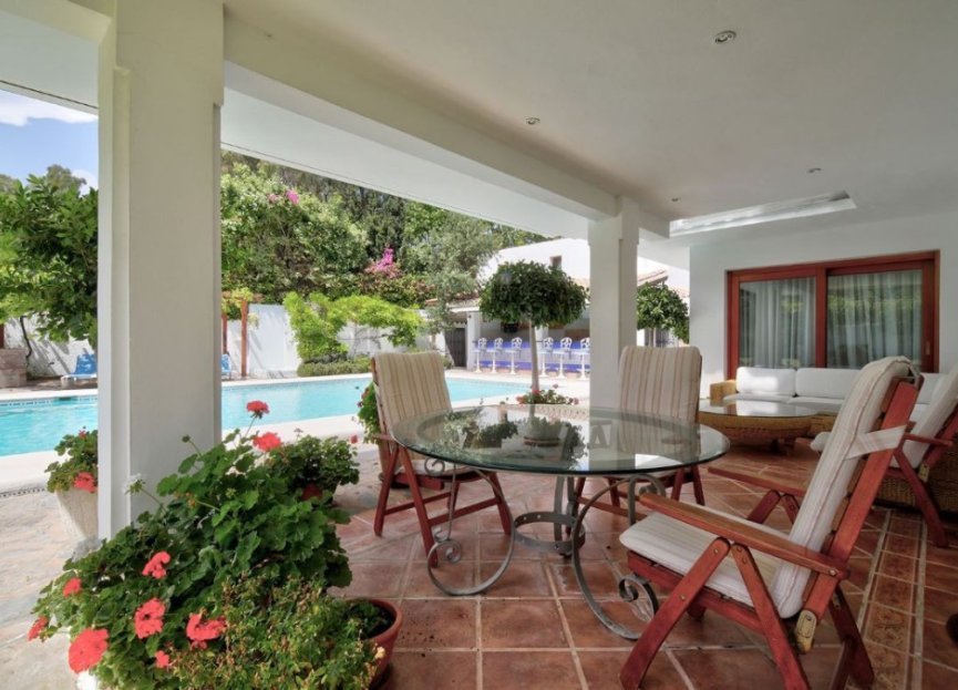 Resale - House - Detached Villa - Estepona - Costalita