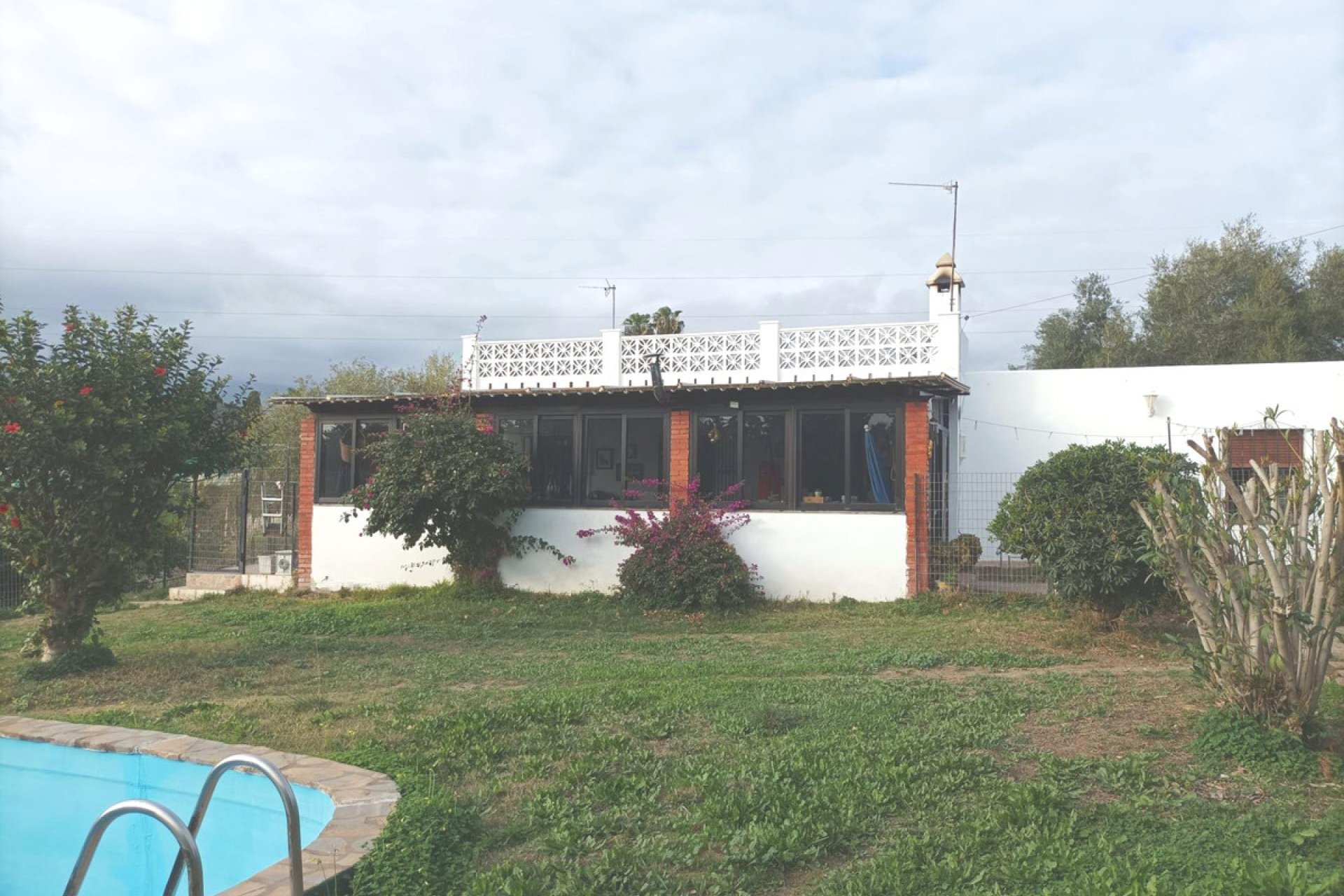 Resale - House - Detached Villa - Estepona - El Padron