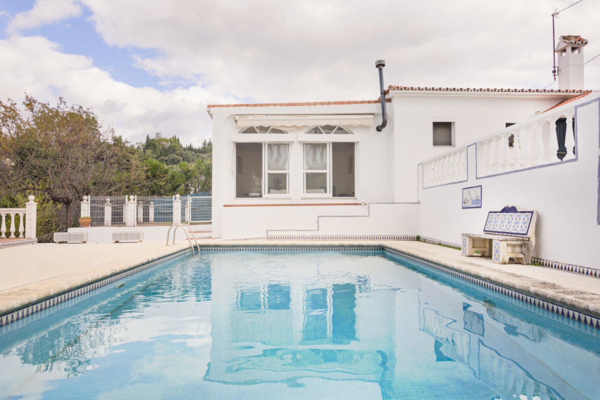 Resale - House - Detached Villa - Estepona - El Padron