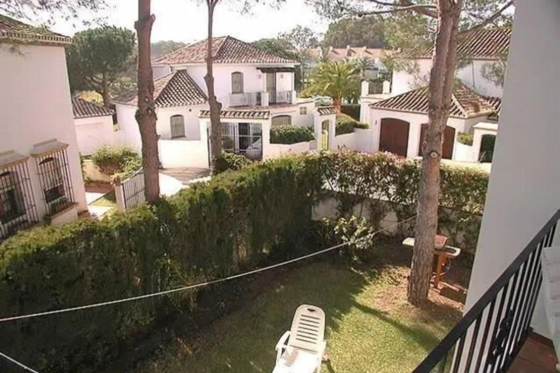 Resale - House - Detached Villa - Estepona - Estepona Centro