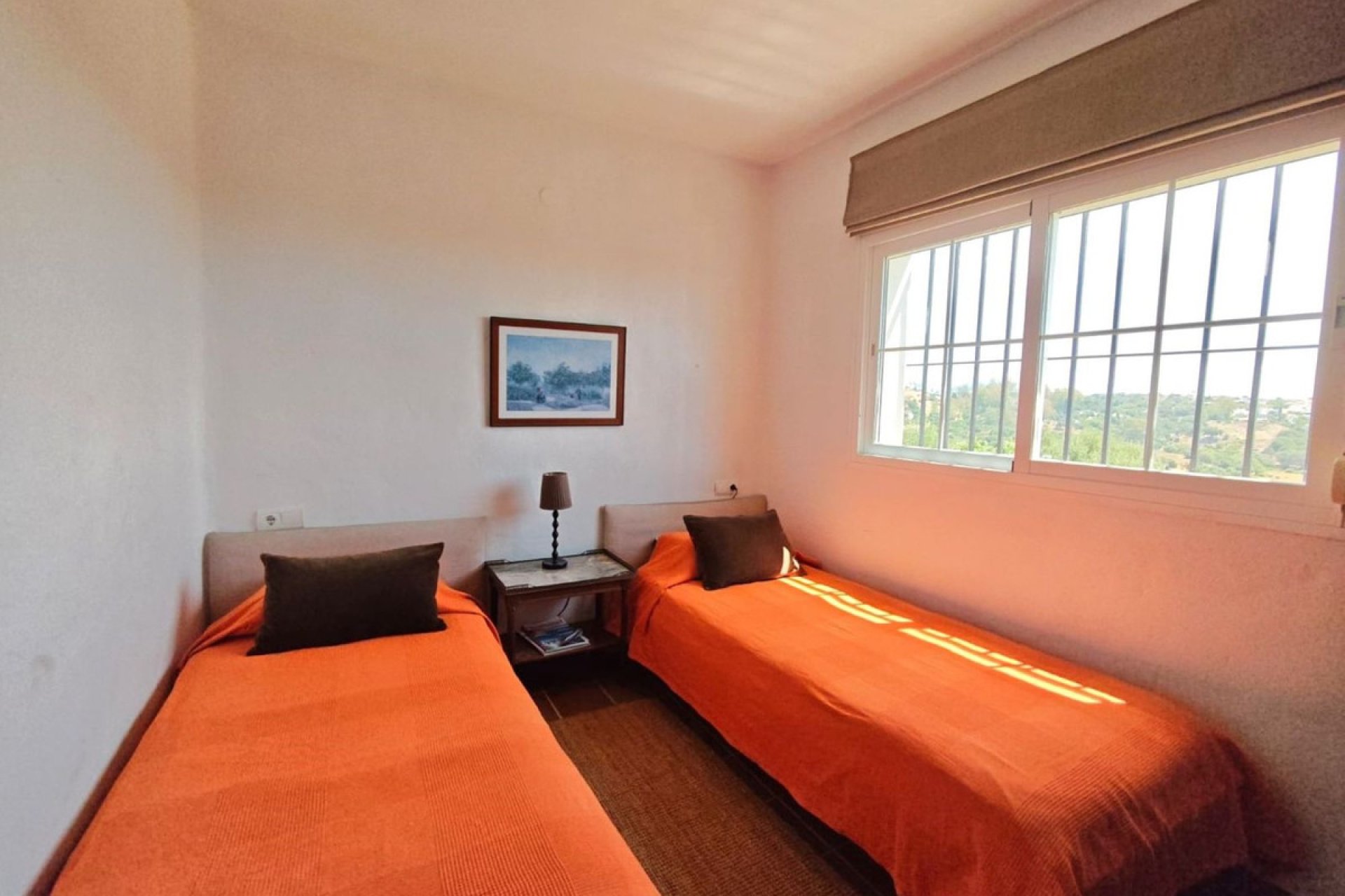 Resale - House - Detached Villa - Estepona - Estepona Centro