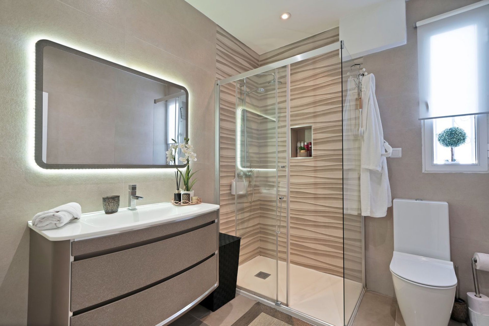 Resale - House - Detached Villa - Estepona - Estepona Centro