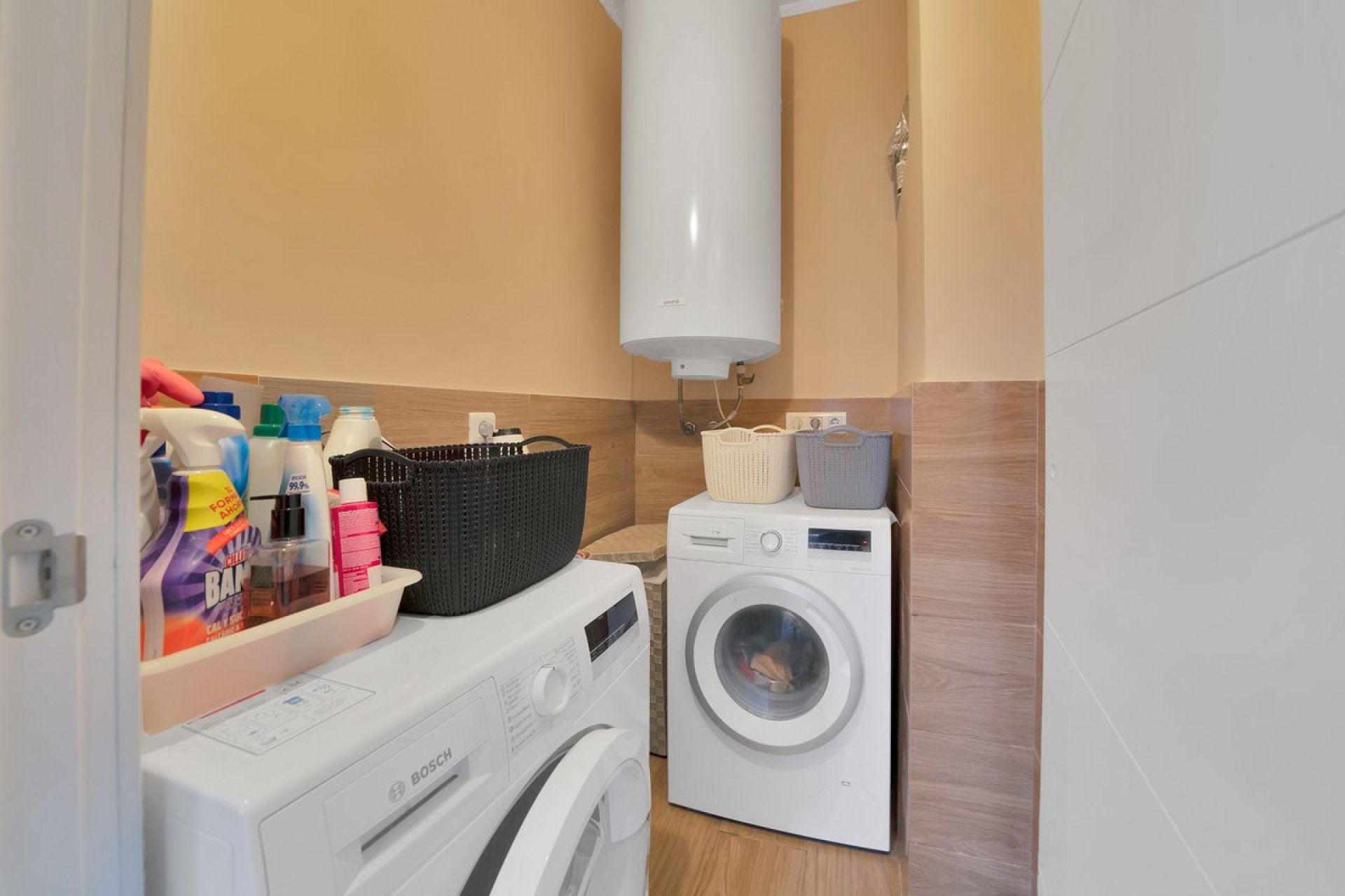 Resale - House - Detached Villa - Estepona - Estepona Centro