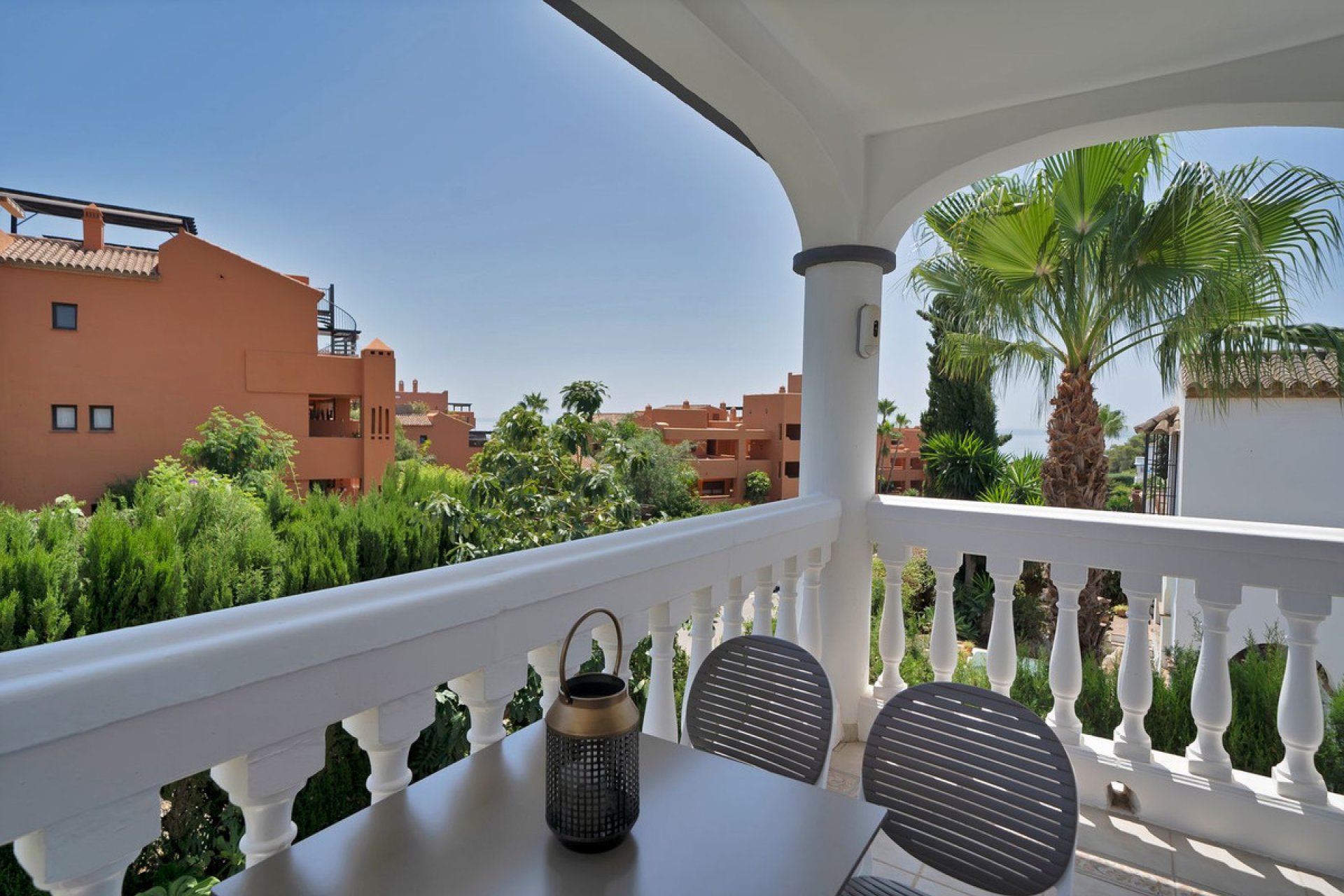 Resale - House - Detached Villa - Estepona - Estepona Centro