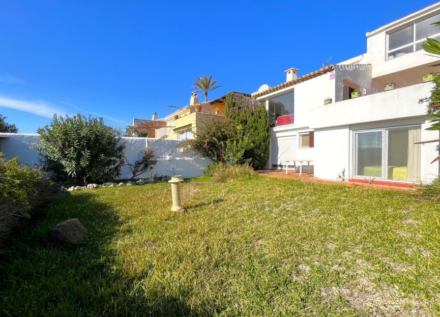 Resale - House - Detached Villa - Estepona - Estepona Centro