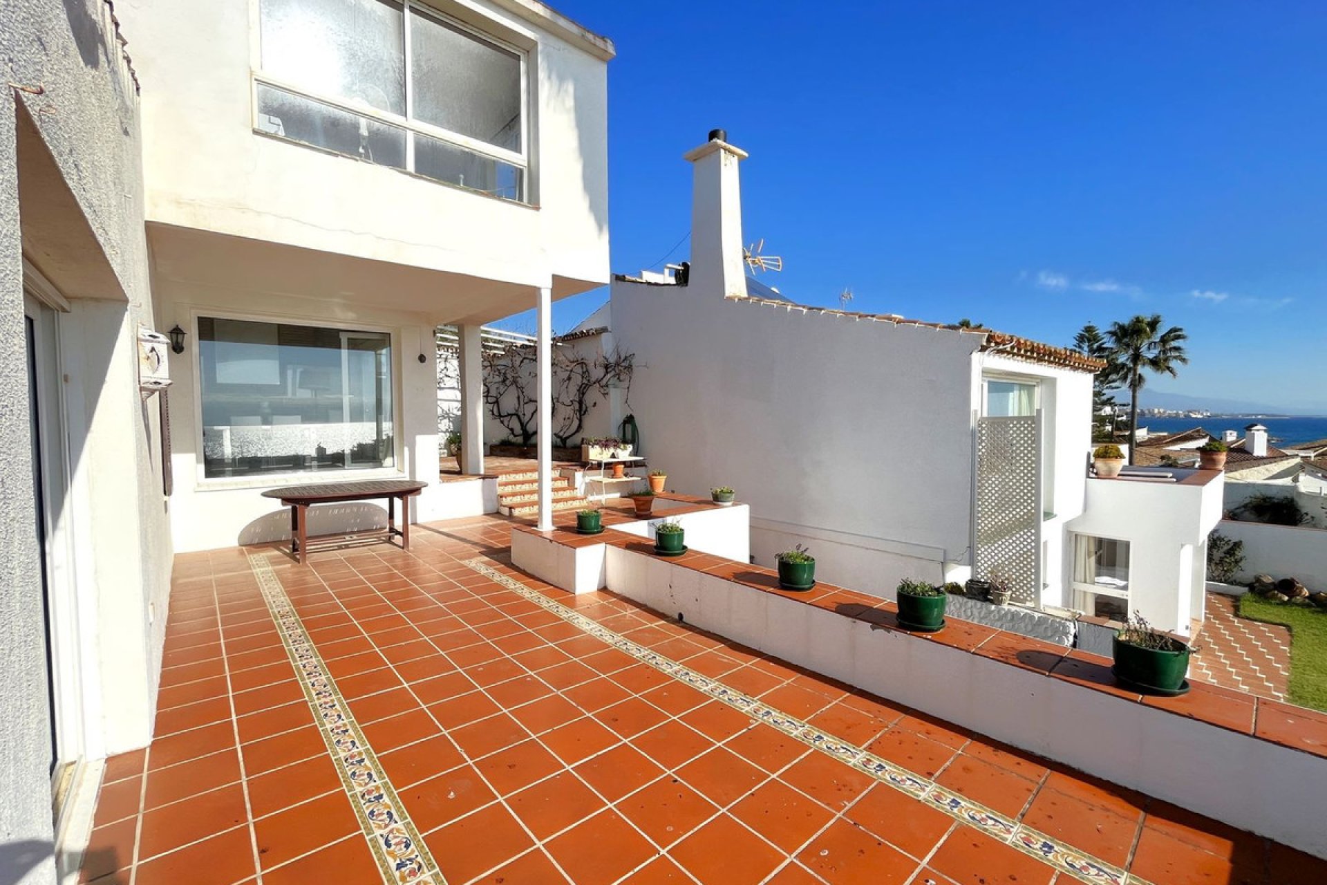 Resale - House - Detached Villa - Estepona - Estepona Centro