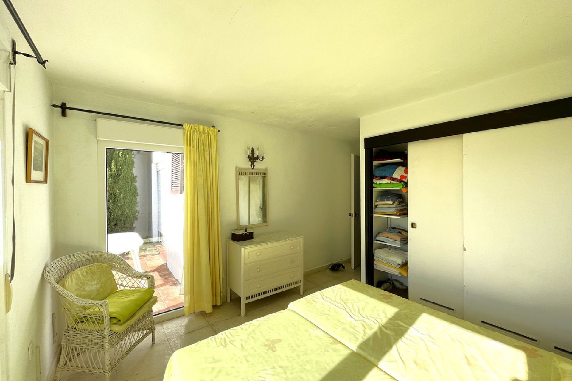 Resale - House - Detached Villa - Estepona - Estepona Centro