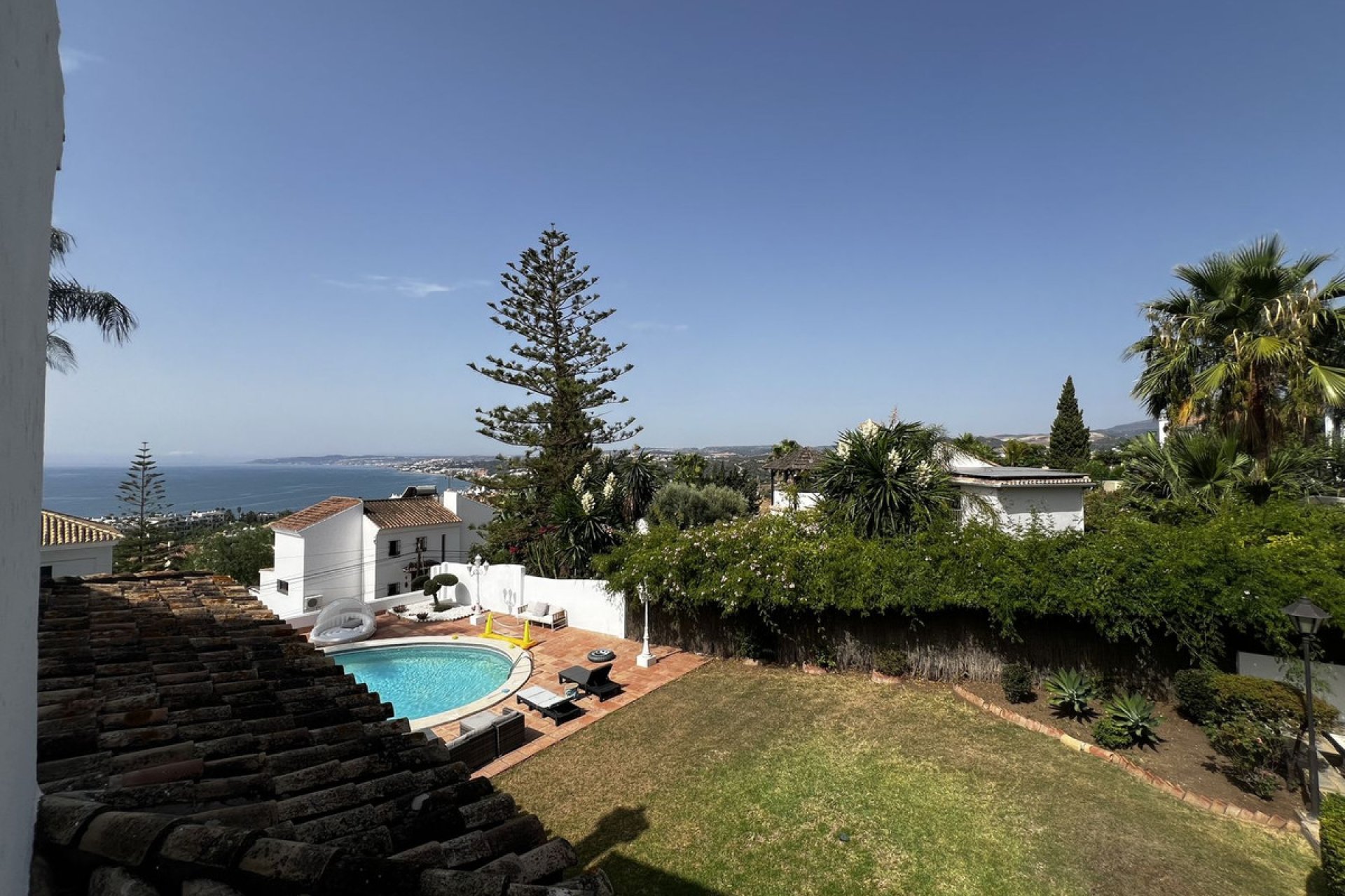 Resale - House - Detached Villa - Estepona - Estepona Centro
