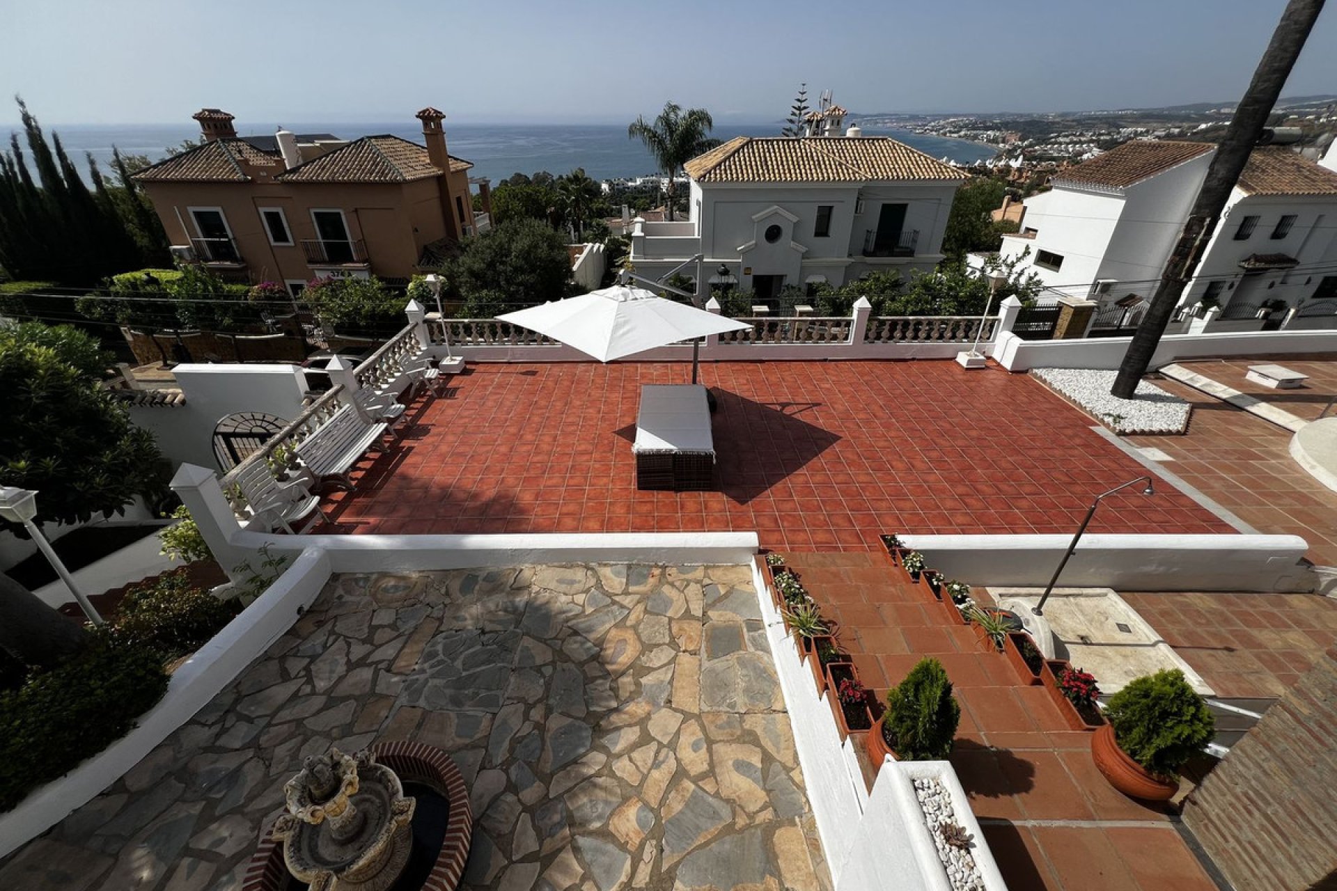 Resale - House - Detached Villa - Estepona - Estepona Centro