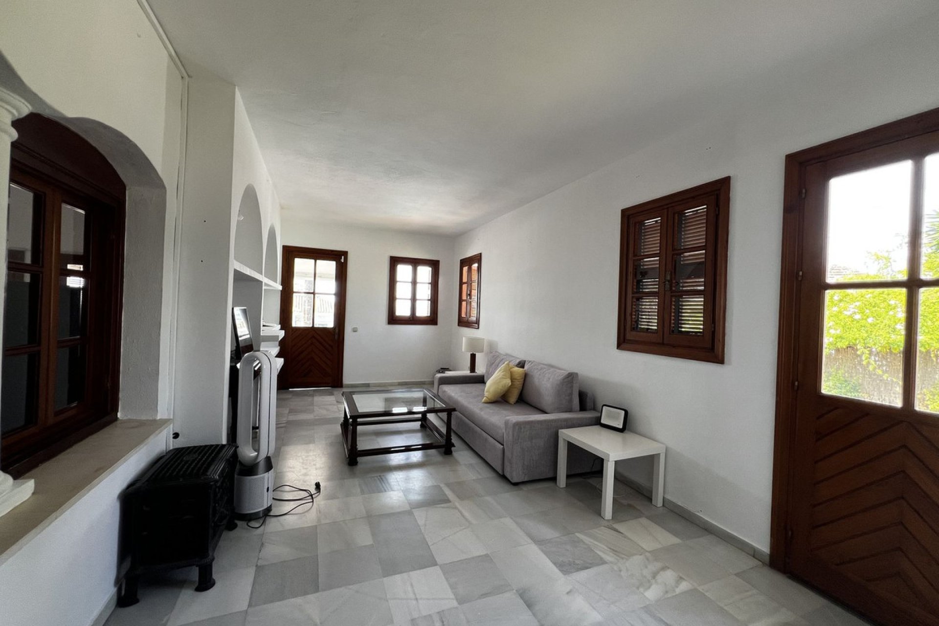 Resale - House - Detached Villa - Estepona - Estepona Centro