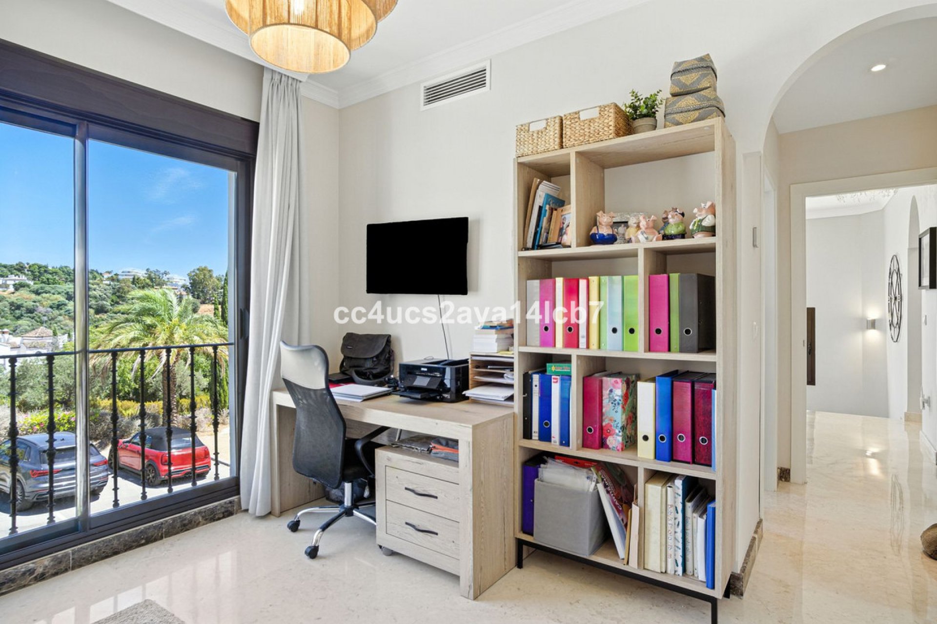 Resale - House - Detached Villa - Estepona - Estepona Centro