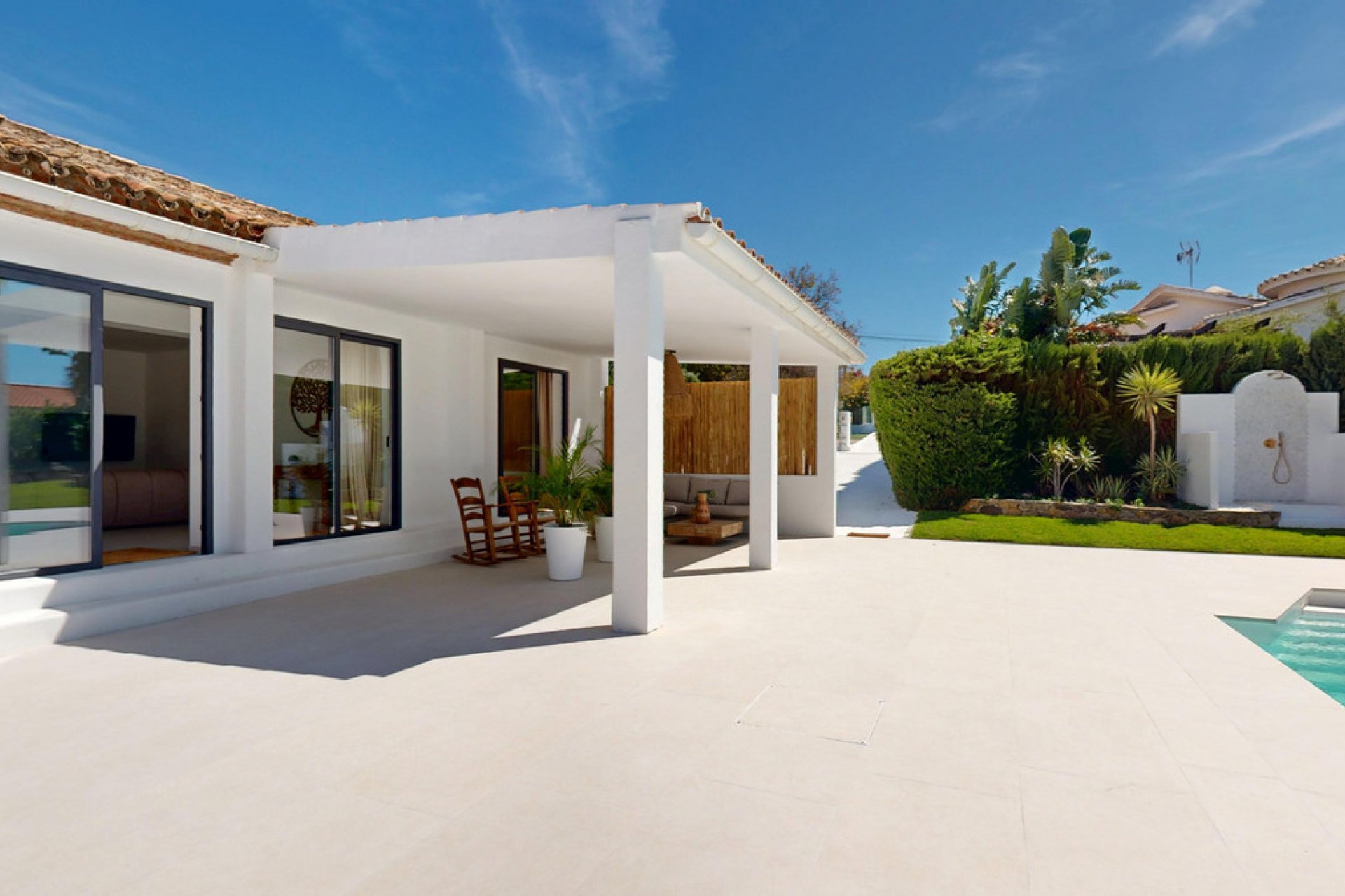 Resale - House - Detached Villa - Estepona - Estepona Centro