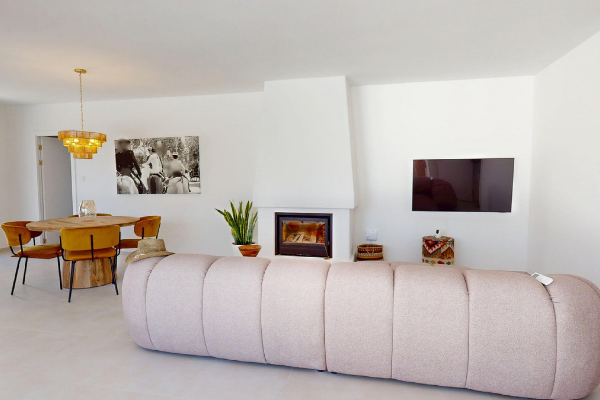 Resale - House - Detached Villa - Estepona - Estepona Centro