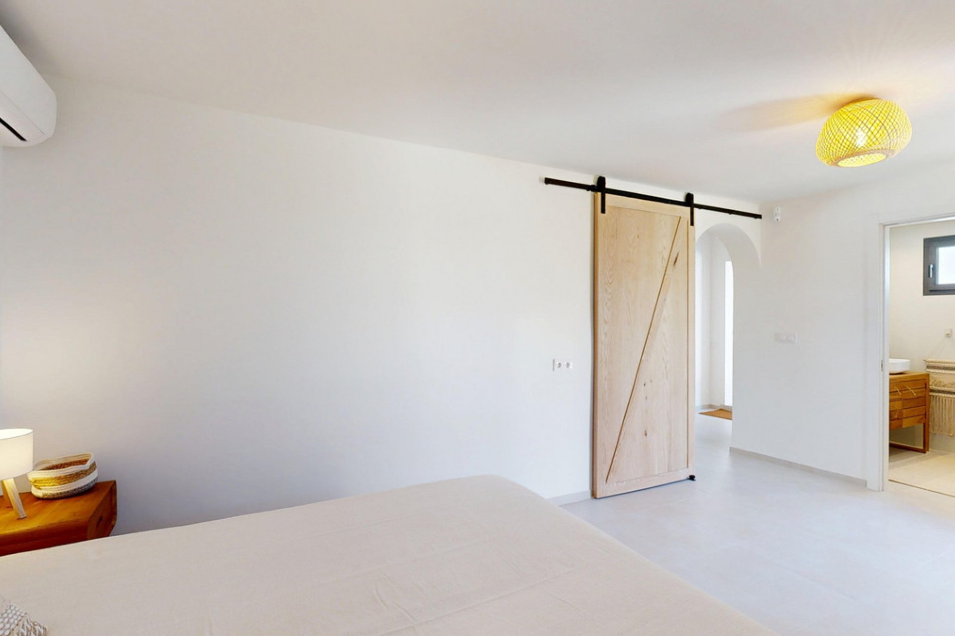 Resale - House - Detached Villa - Estepona - Estepona Centro