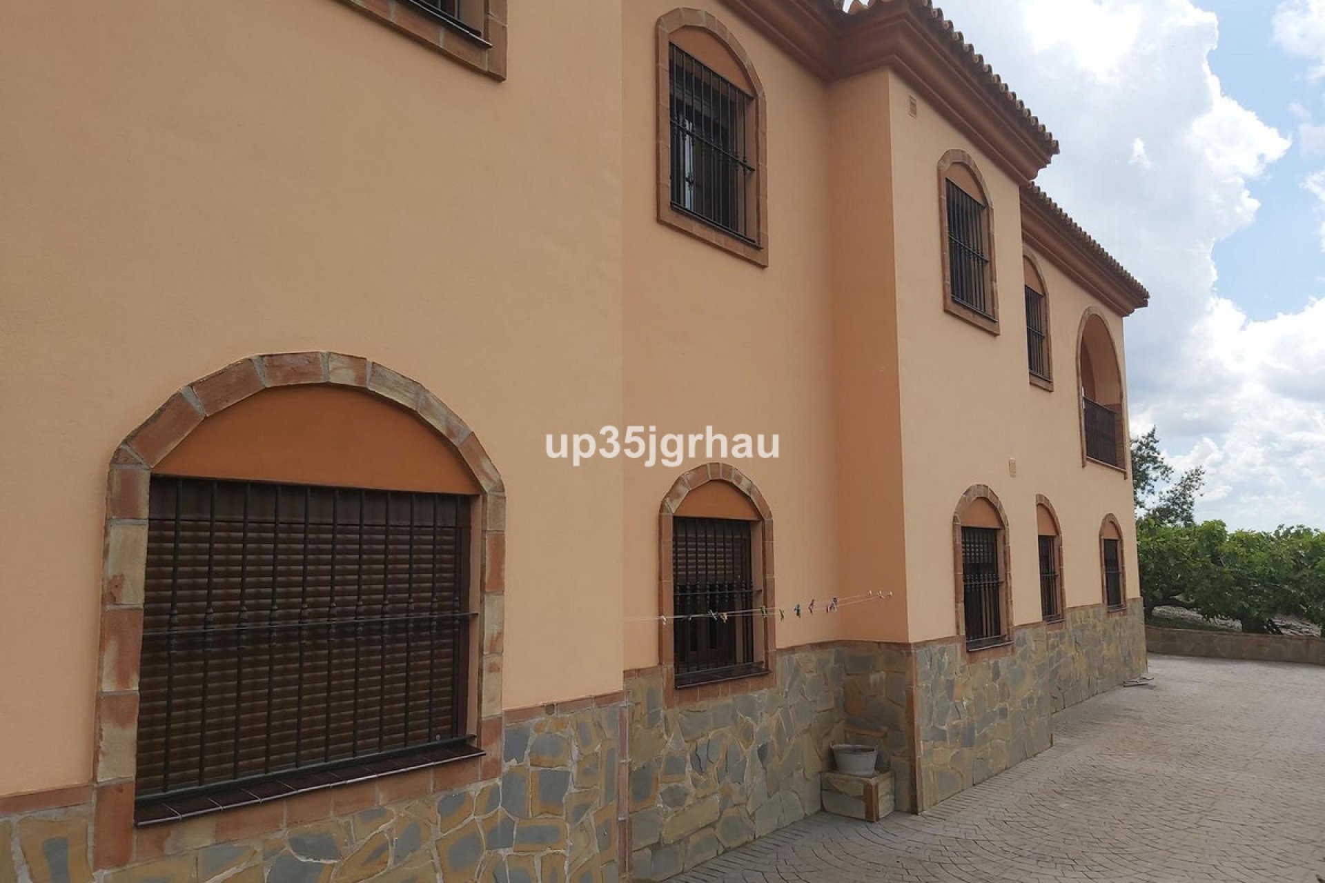 Resale - House - Detached Villa - Estepona - Estepona Centro