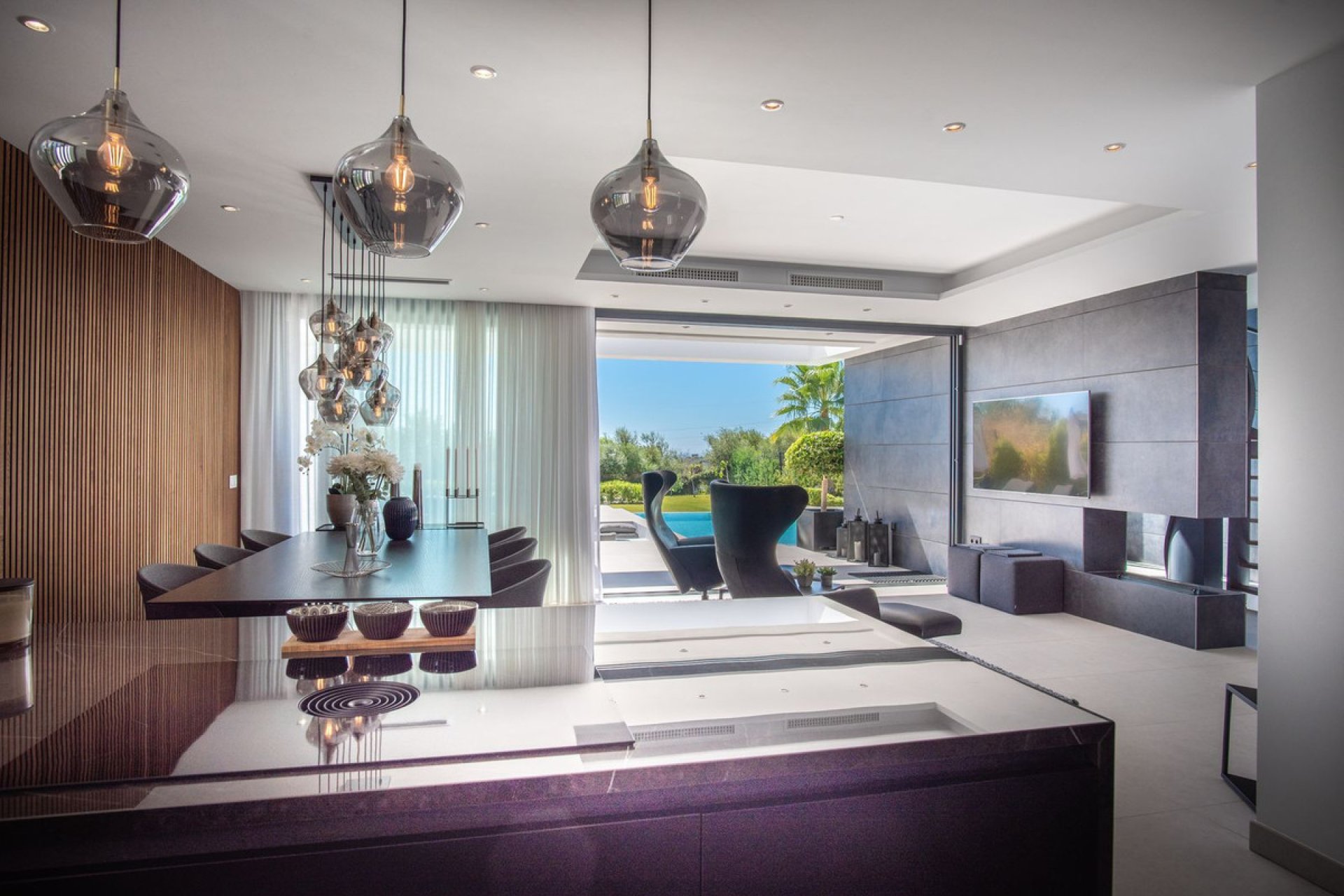 Resale - House - Detached Villa - Estepona - Estepona Centro