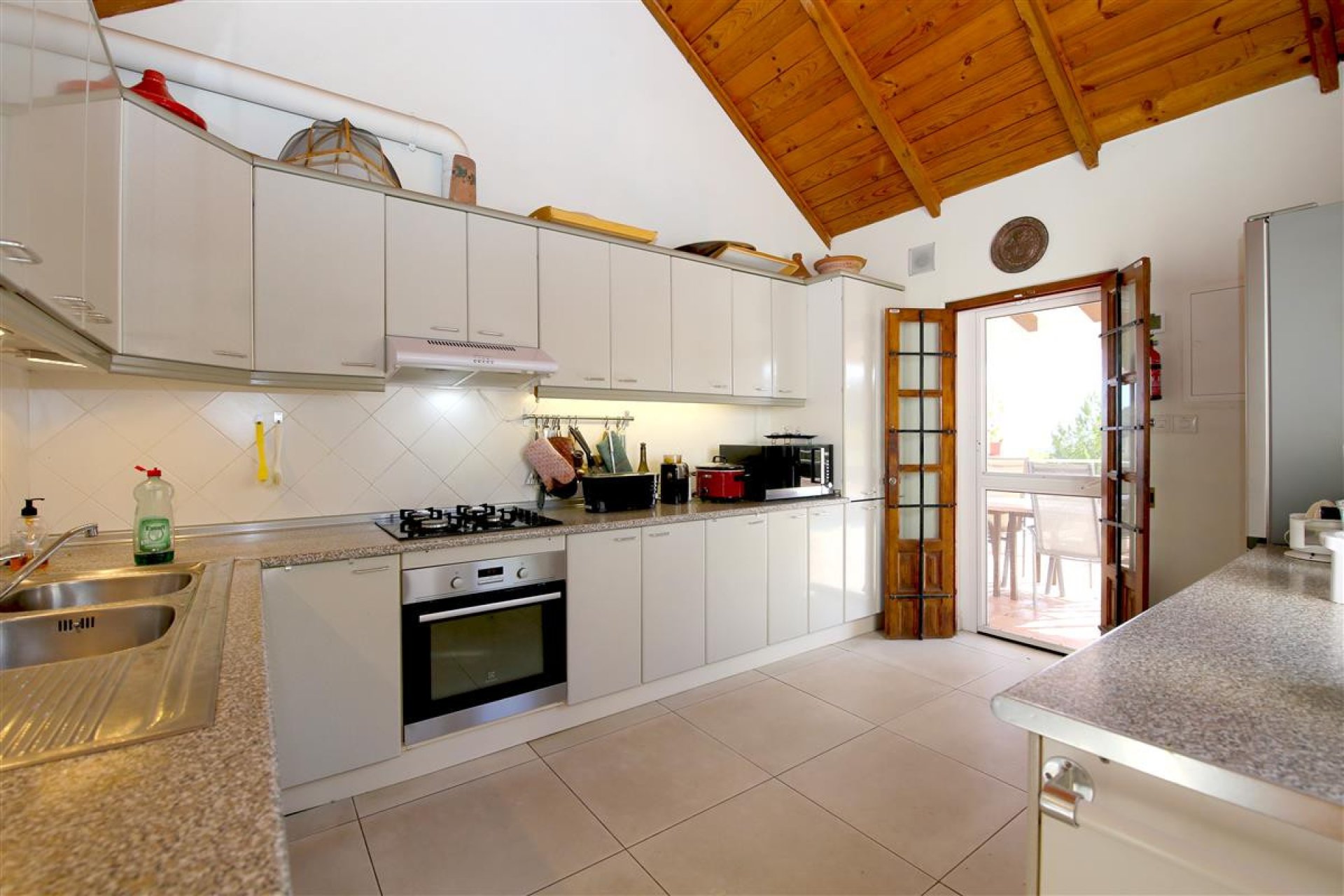 Resale - House - Detached Villa - Estepona - Estepona Centro