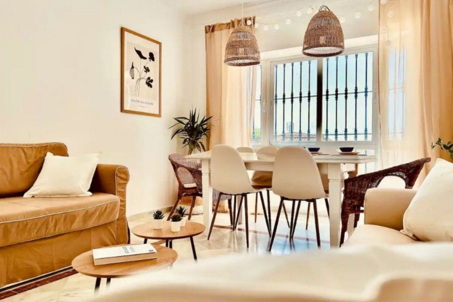 Resale - House - Detached Villa - Estepona - Estepona Centro