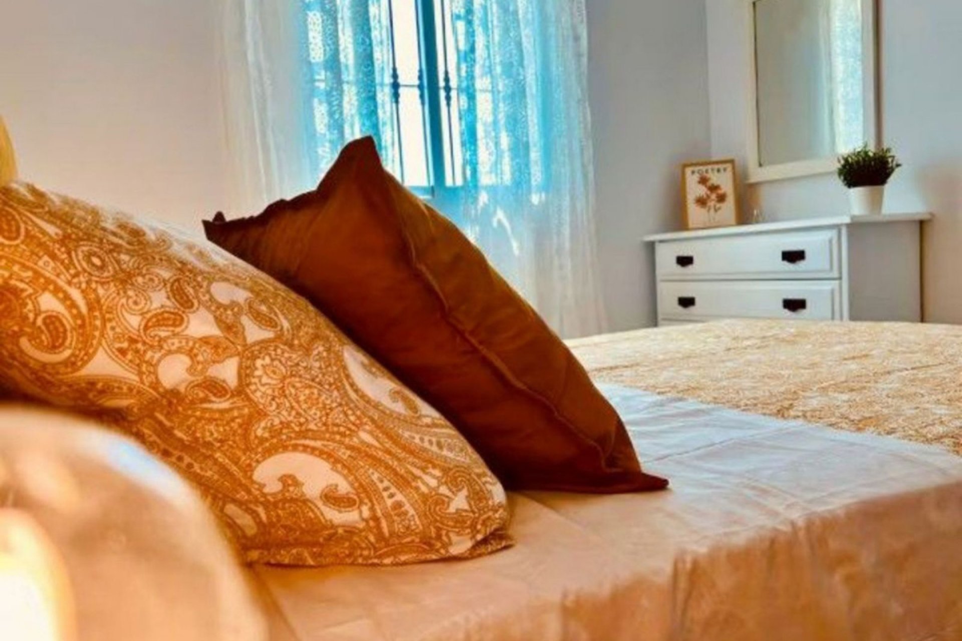 Resale - House - Detached Villa - Estepona - Estepona Centro