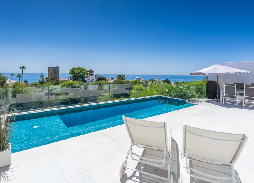 Resale - House - Detached Villa - Estepona - Estepona Centro