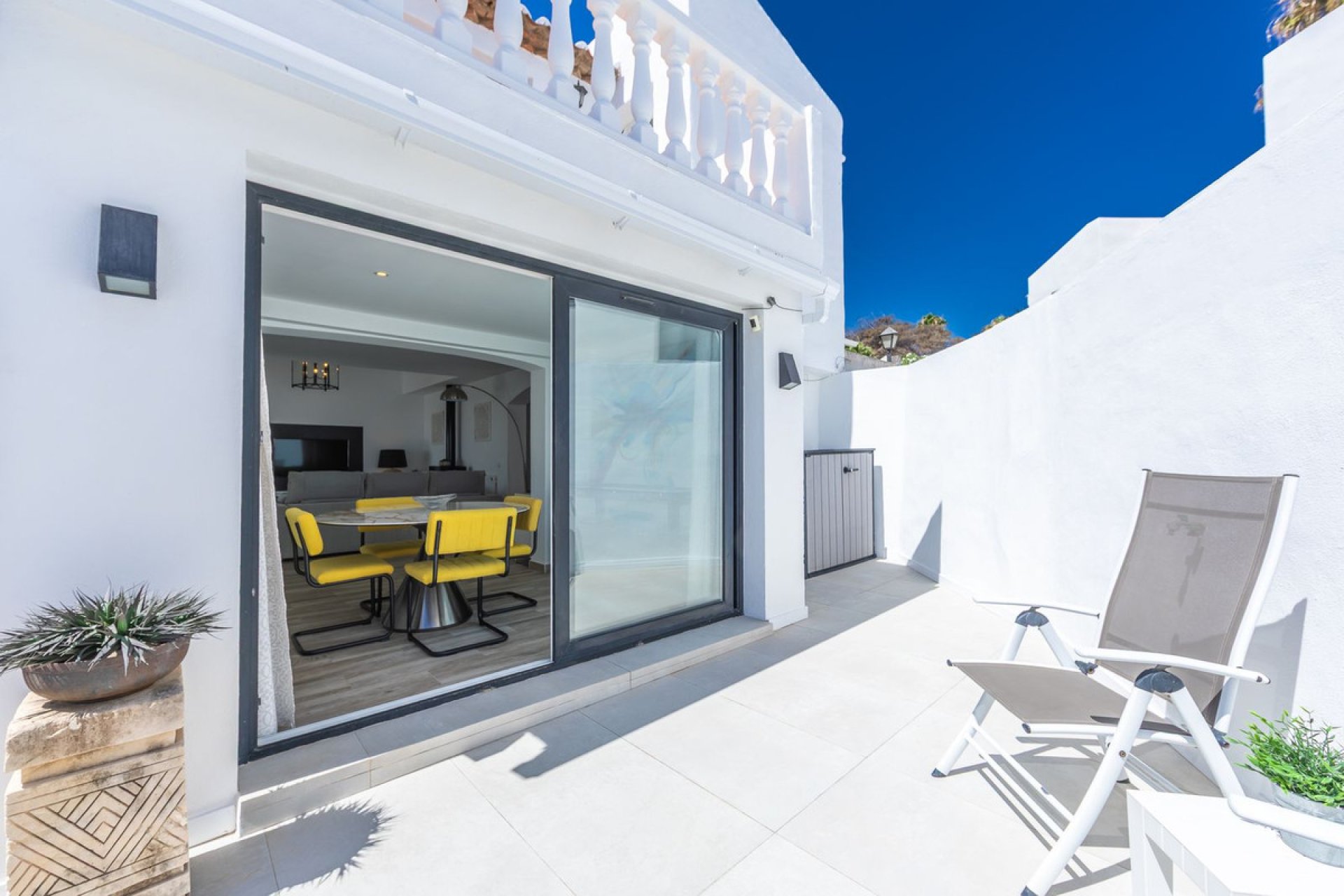 Resale - House - Detached Villa - Estepona - Estepona Centro