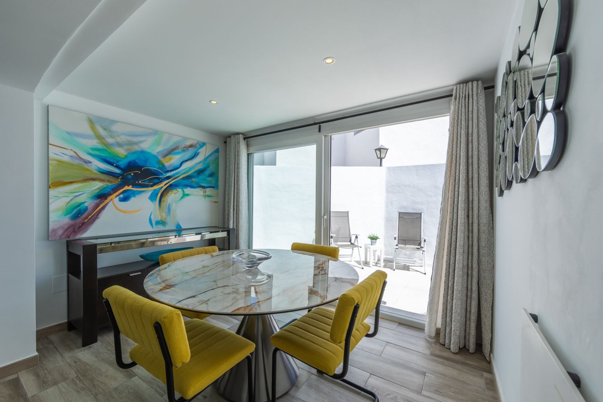 Resale - House - Detached Villa - Estepona - Estepona Centro