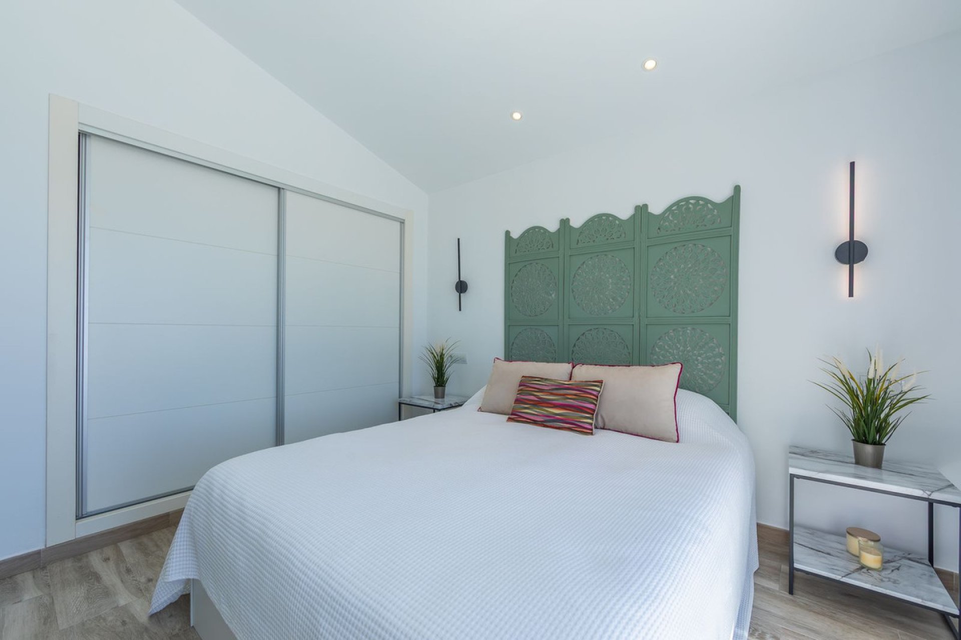 Resale - House - Detached Villa - Estepona - Estepona Centro