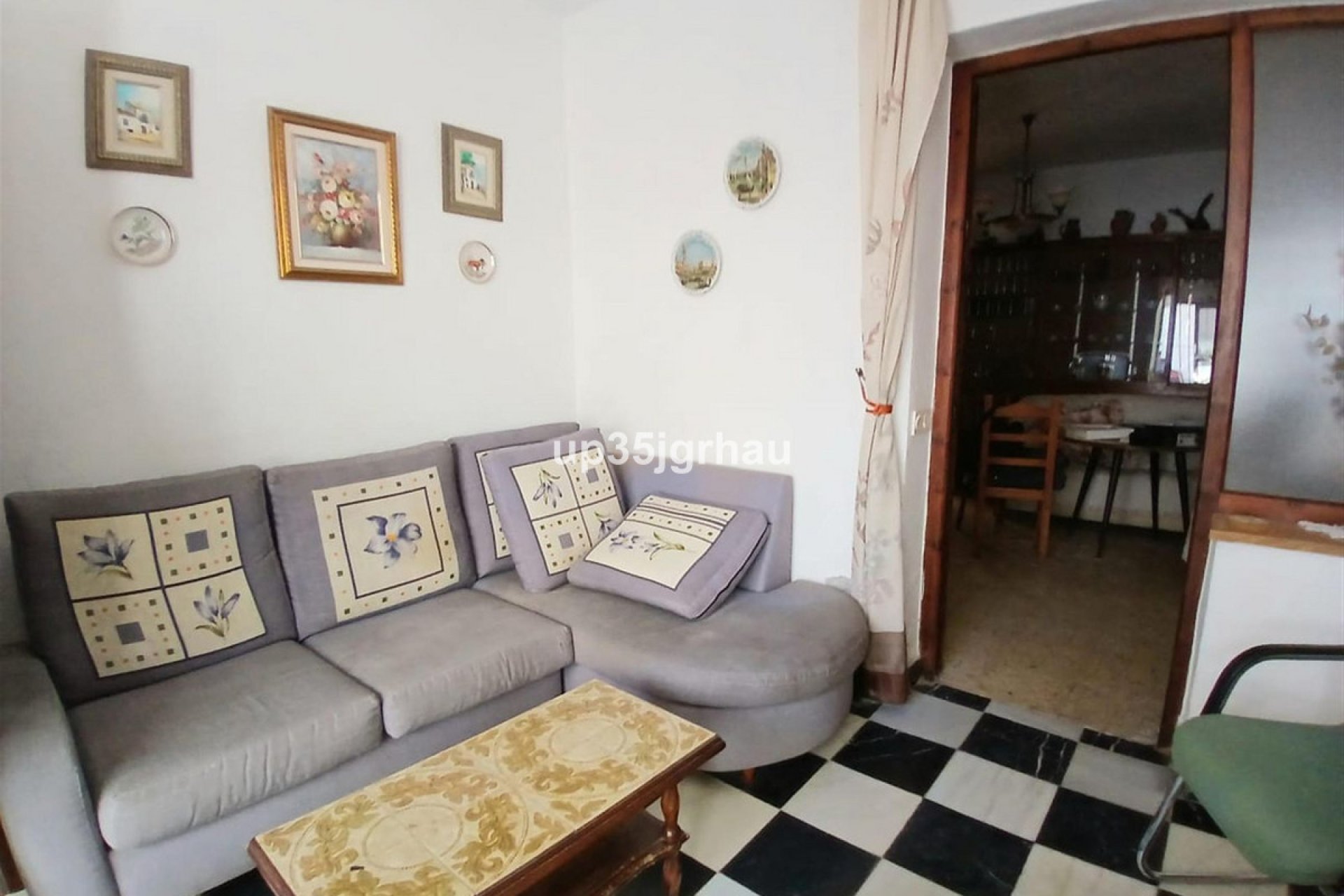 Resale - House - Detached Villa - Estepona - Estepona Centro