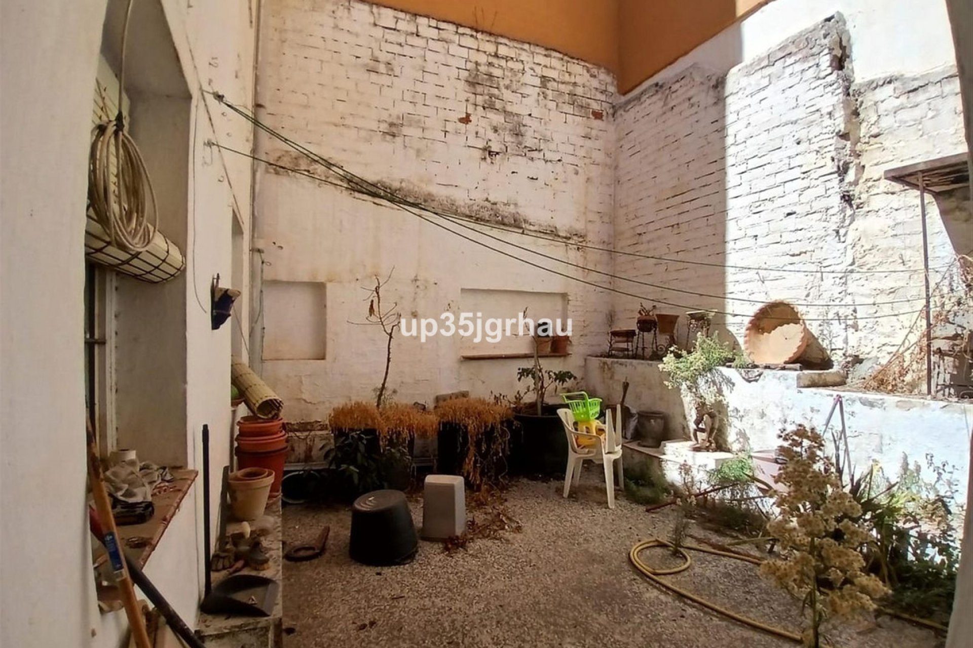 Resale - House - Detached Villa - Estepona - Estepona Centro