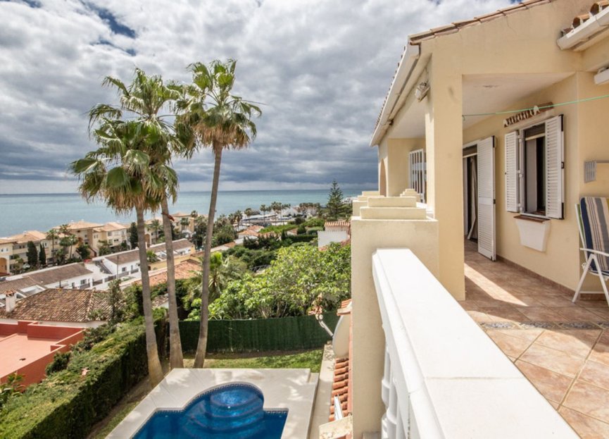 Resale - House - Detached Villa - Estepona - Estepona Centro