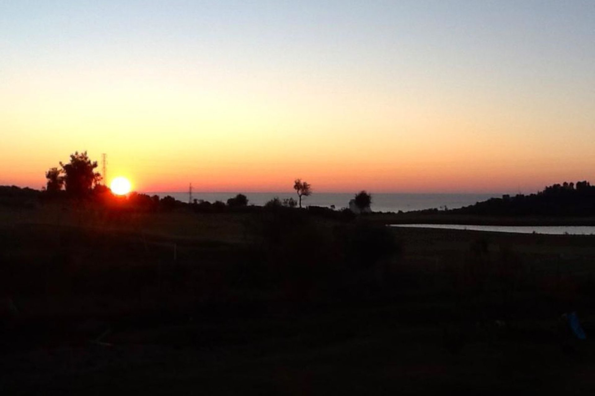 Resale - House - Detached Villa - Estepona - Estepona Centro