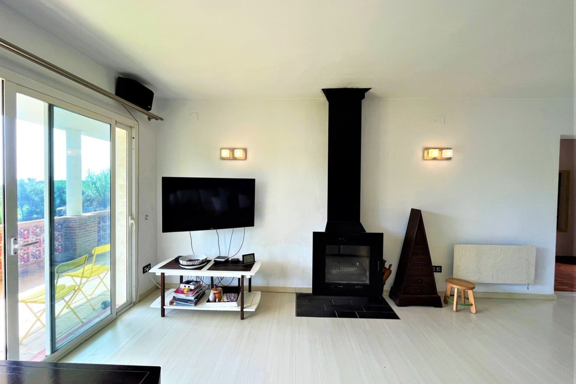 Resale - House - Detached Villa - Estepona - Estepona Centro