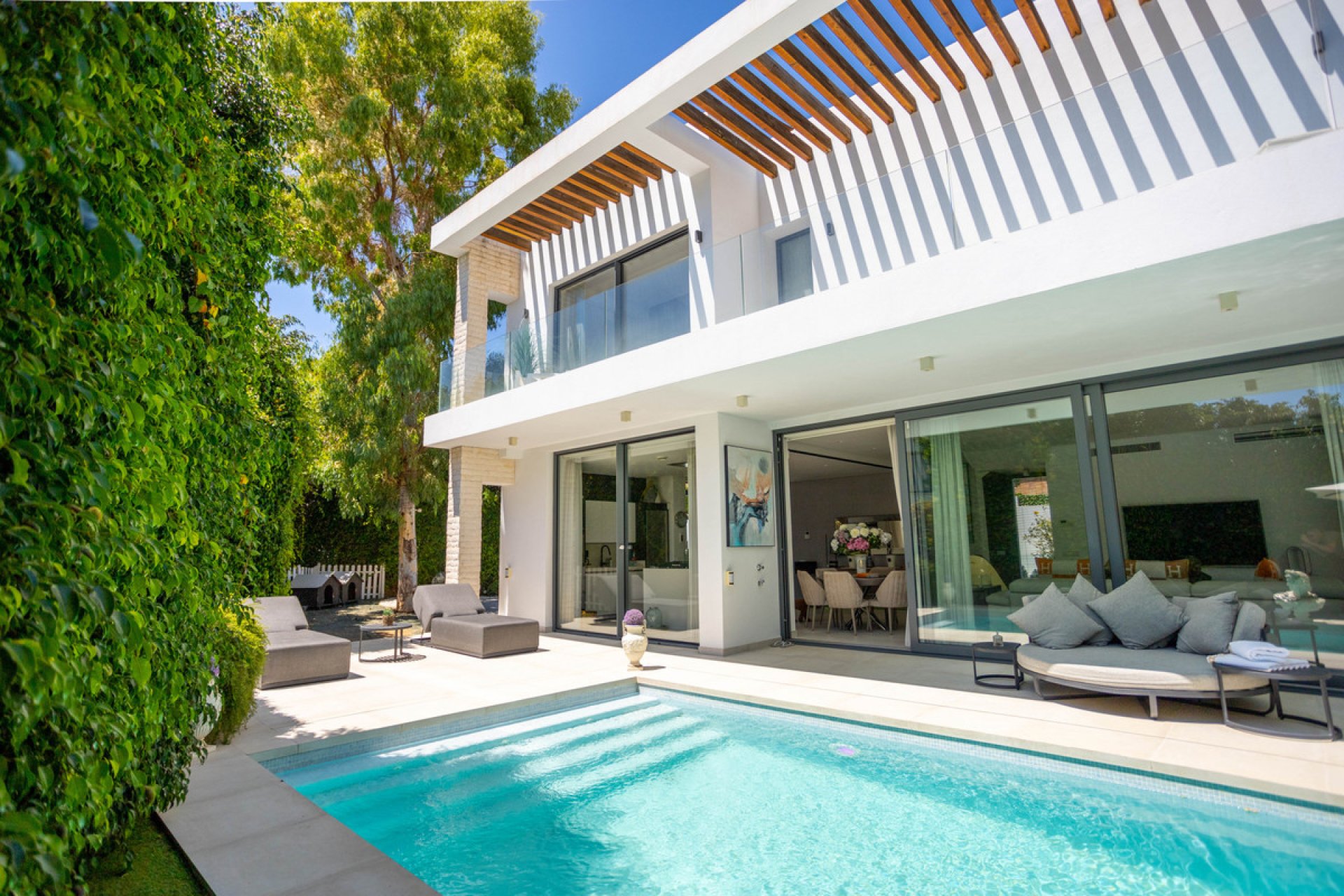 Resale - House - Detached Villa - Estepona - Estepona Centro