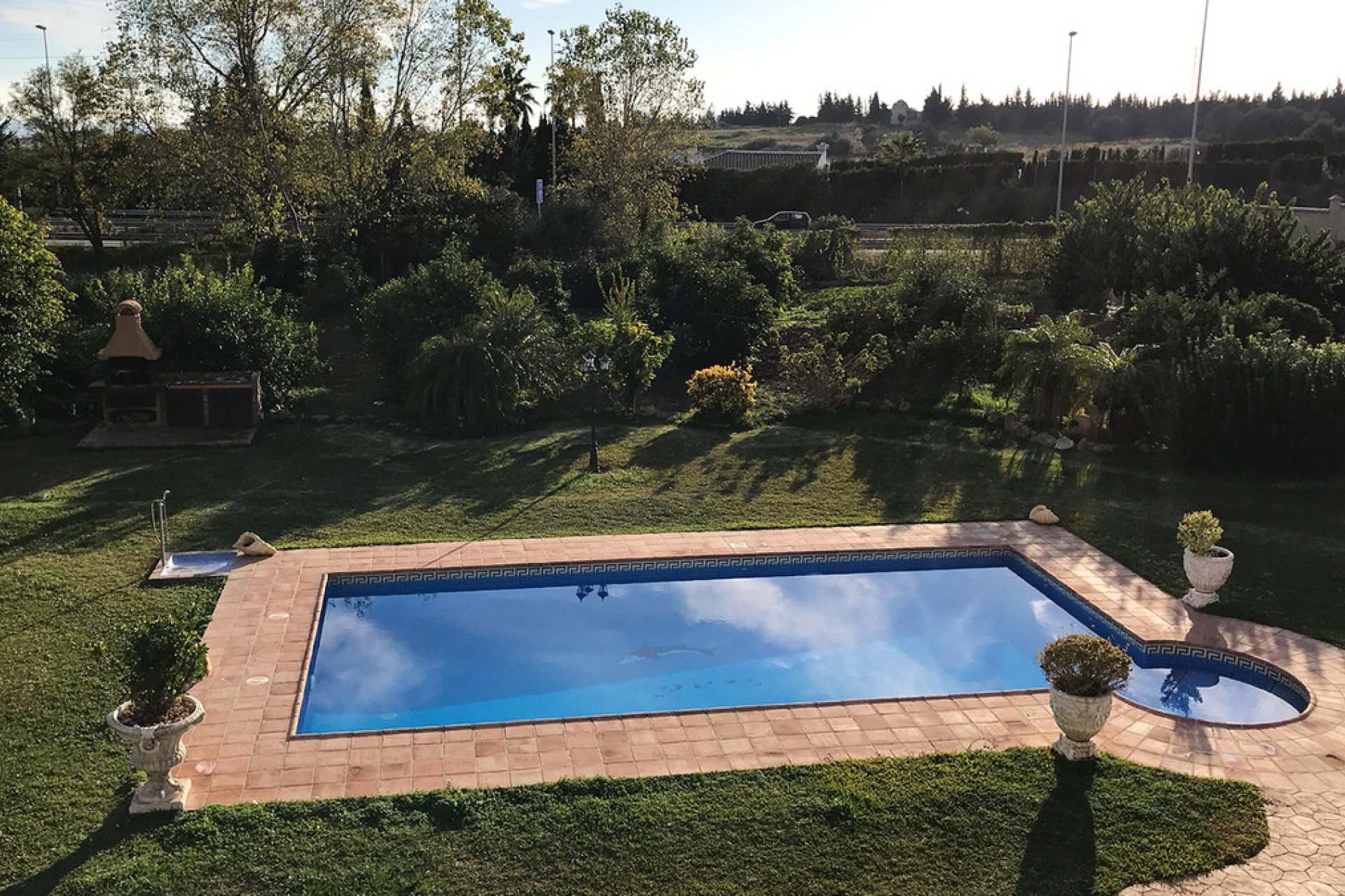 Resale - House - Detached Villa - Estepona - Estepona Centro