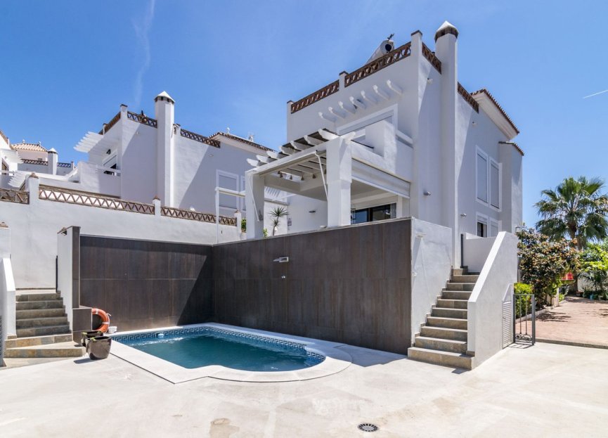 Resale - House - Detached Villa - Estepona - Estepona Centro