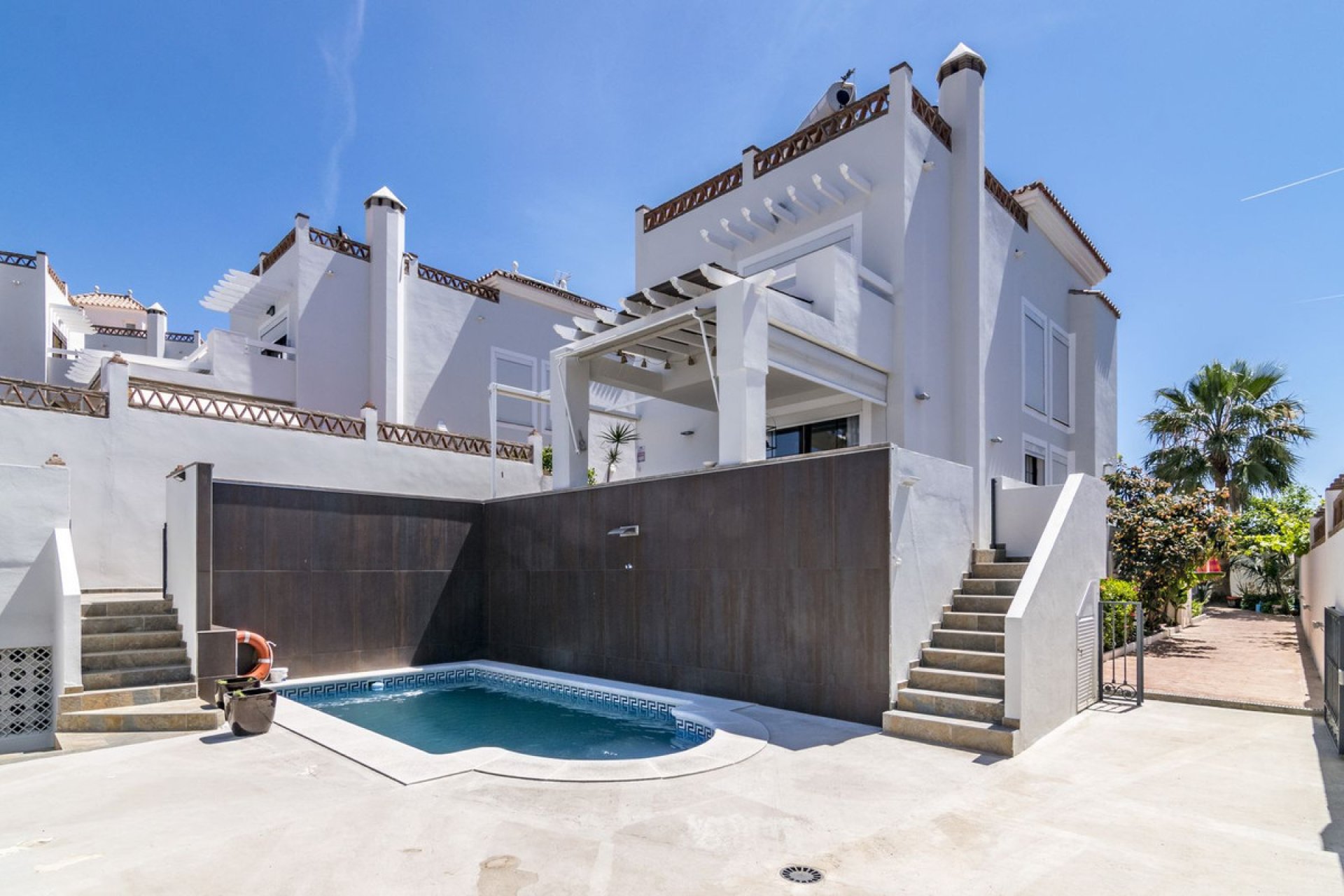 Resale - House - Detached Villa - Estepona - Estepona Centro