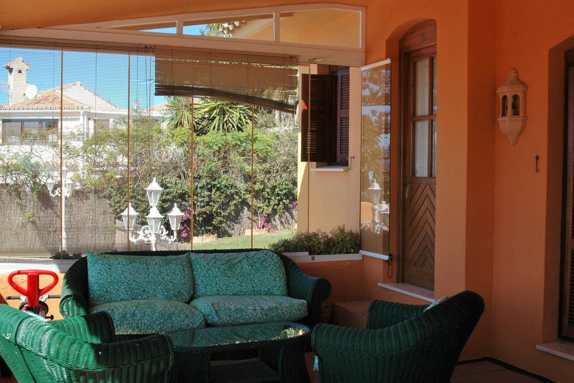 Resale - House - Detached Villa - Estepona - Estepona Centro