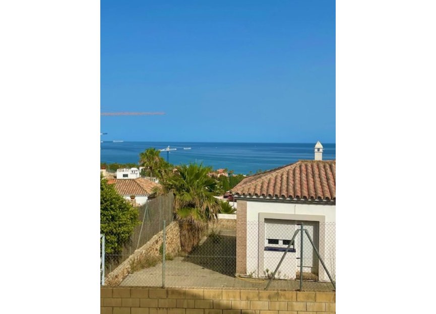 Resale - House - Detached Villa - Estepona - Estepona Centro