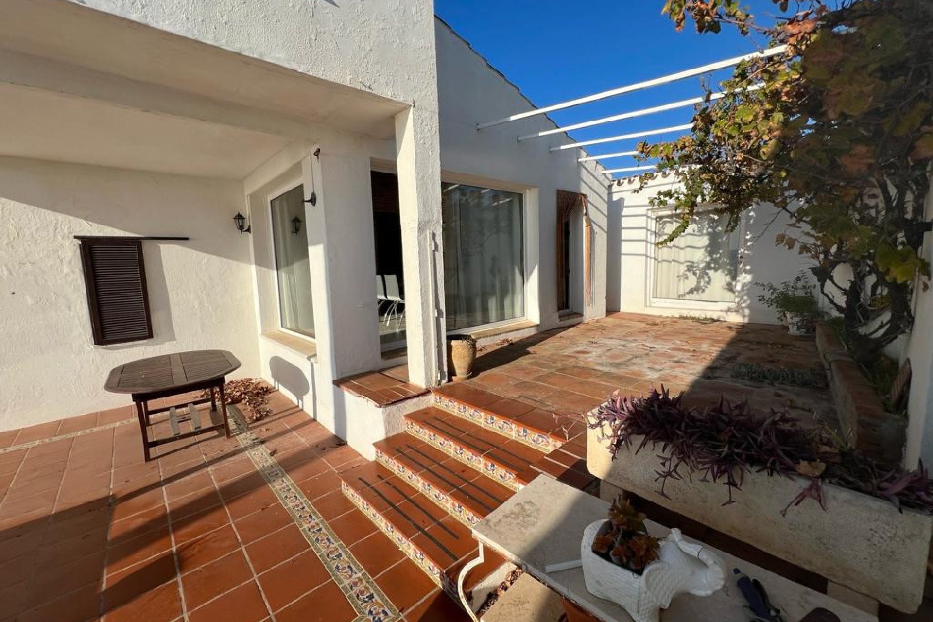 Resale - House - Detached Villa - Estepona - Estepona Centro